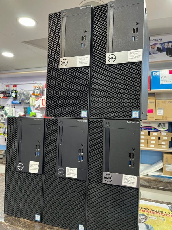 Dell OptiPlex 7050 Tower Desktop Computer, Intel Core i7-7700, 8GB DDR4, 256 SSD  Drive, Windows