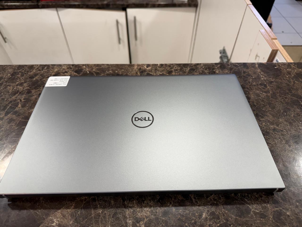Dell Vostro 5510 15.6" Core i7-11390H 16GB RAM 512GB SSD – Windows 10 Pro - Image 3