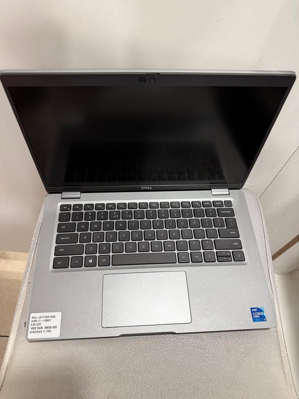 Dell Latitude 5420 14" FHD Core i7-1185G7 16GB RAM 256GB SSD – Certified Pre-Owned - Image 3