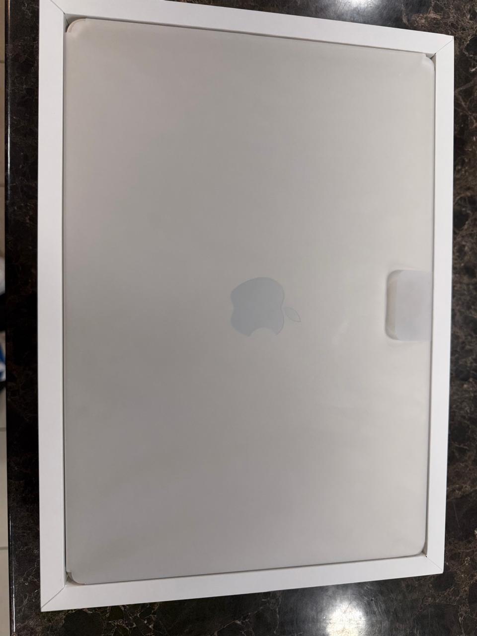Apple MacBook Air 15.3-inch Retina – Apple M4 512GB SSD 24GB RAM macOS Starlight New