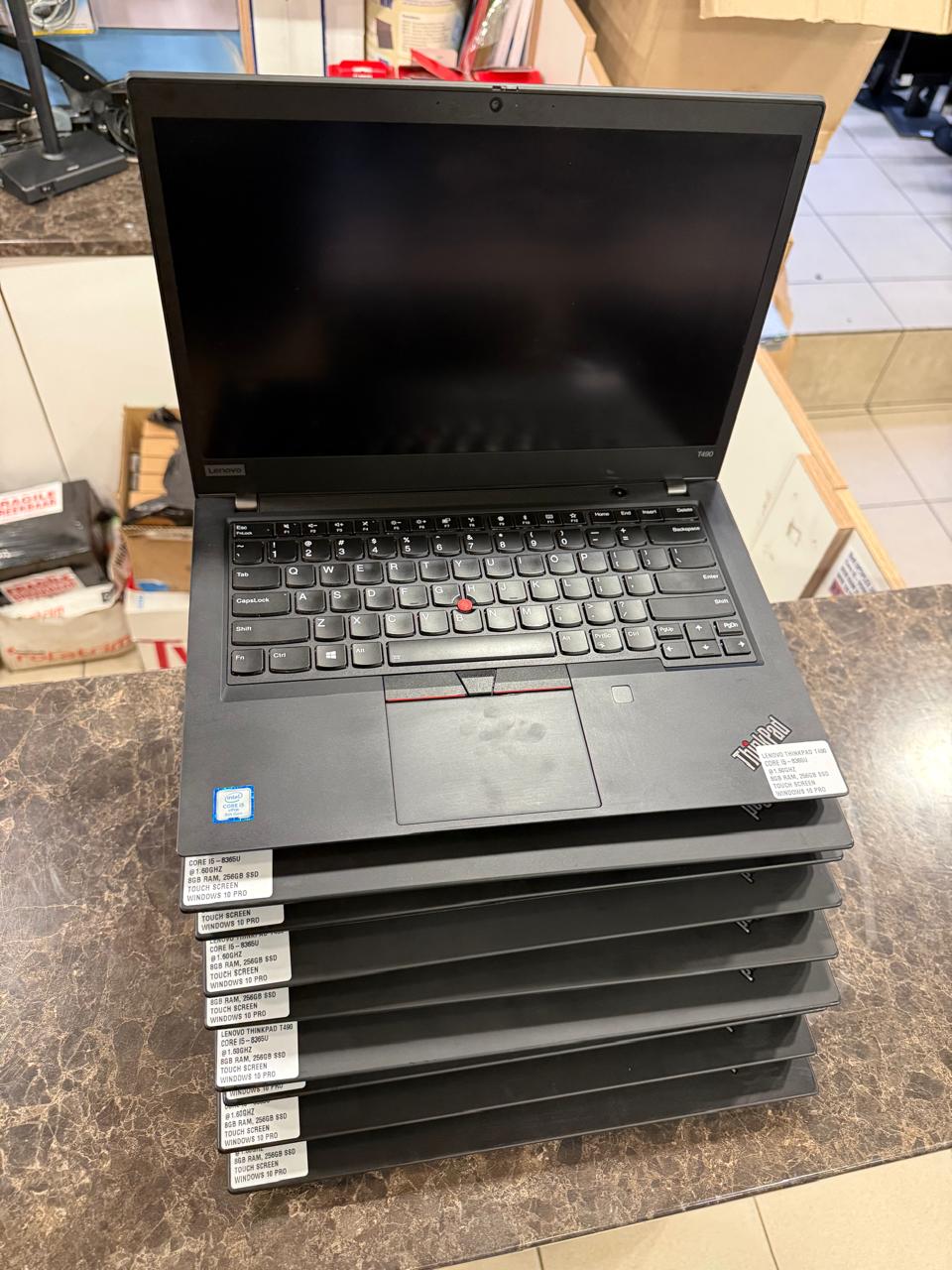 Lenovo ThinkPad T490 Notebook PC – Core i5-8265U 14.0″ TOUCH SCREEN FHD 8GB RAM 256GB SSD 4G Win 10 Pro Refurb