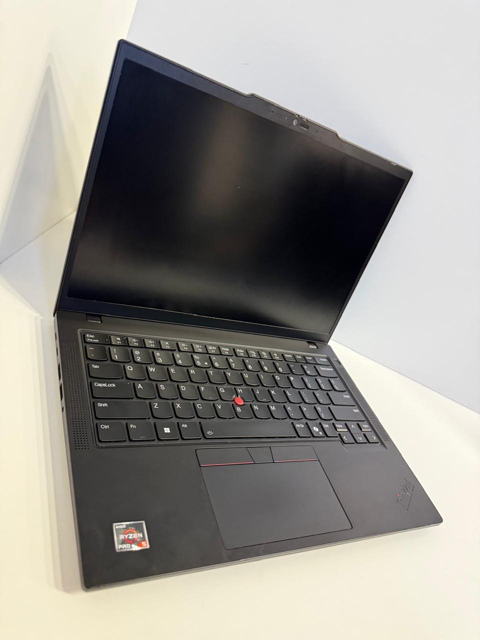 Lenovo ThinkPad T14 Gen 5 AMD Ryzen 5 PRO 8540U (3.20 GHz), 16GB, 256GB SSD Refurb